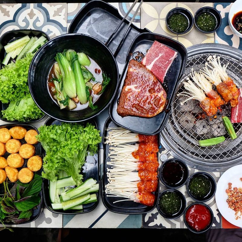 Đồ ăn siêu hấp dẫn tại Ngói BBQ