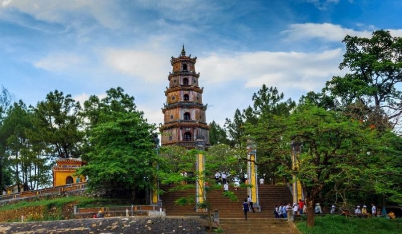 Top 10 ngôi chùa đẹp nhất ở Huế - Toplist.vn