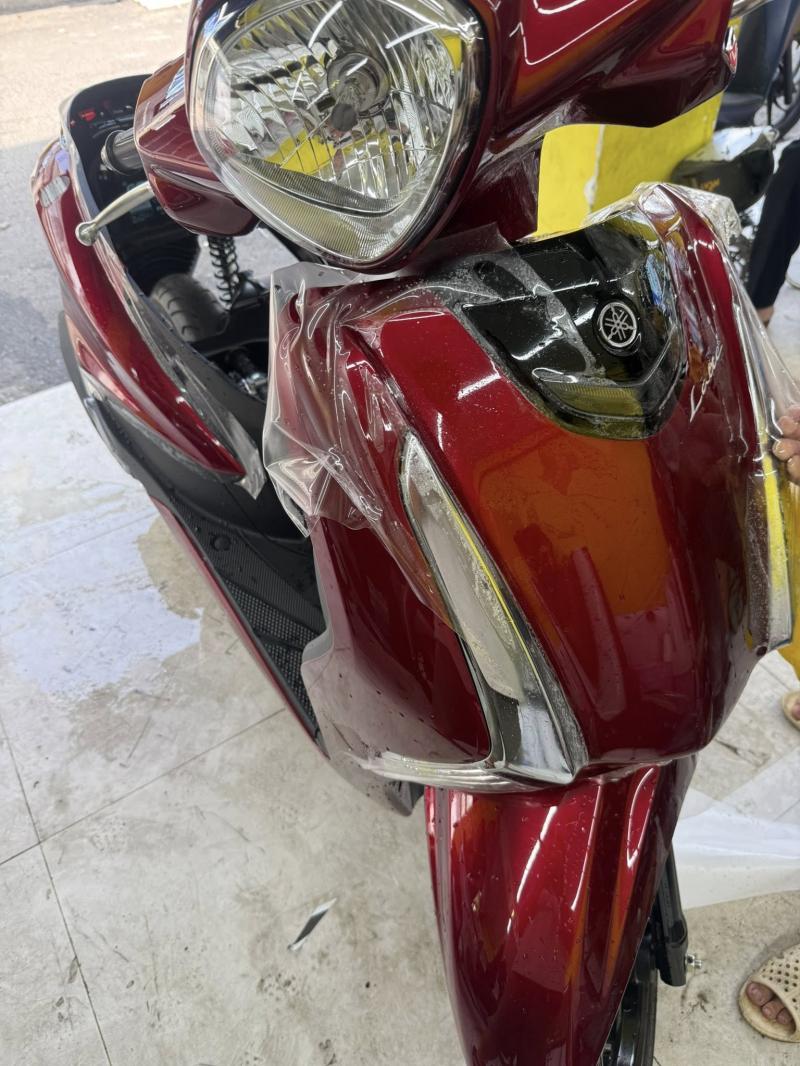 Nguyễn Decal