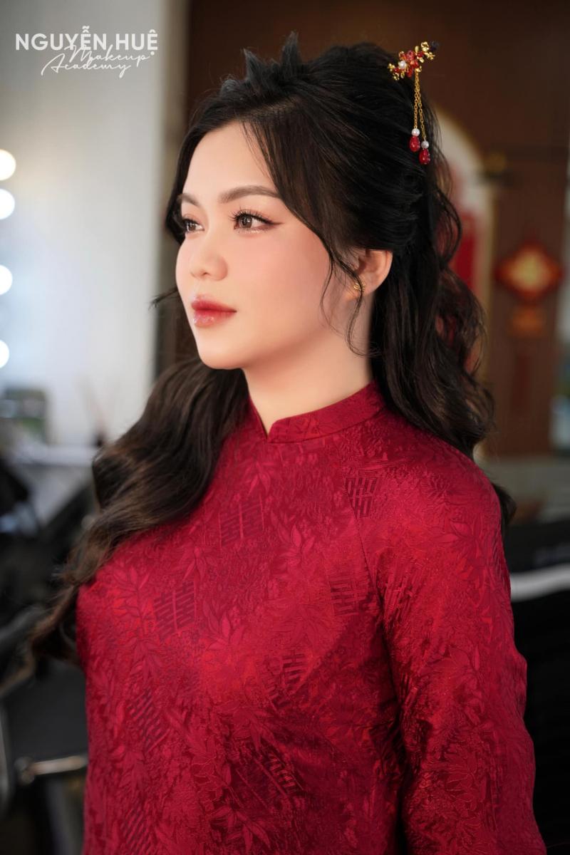 Nguyễn Huệ Make Up