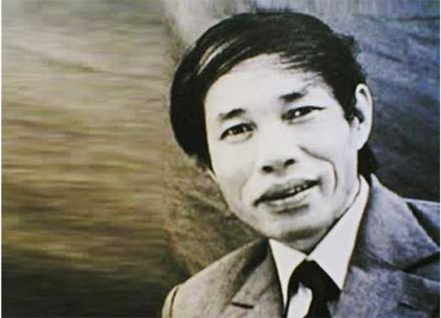 Nguyễn Minh Châu – Chiếc thuyền ngoài xa