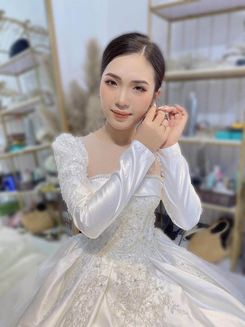 Nguyễn Ngà make up