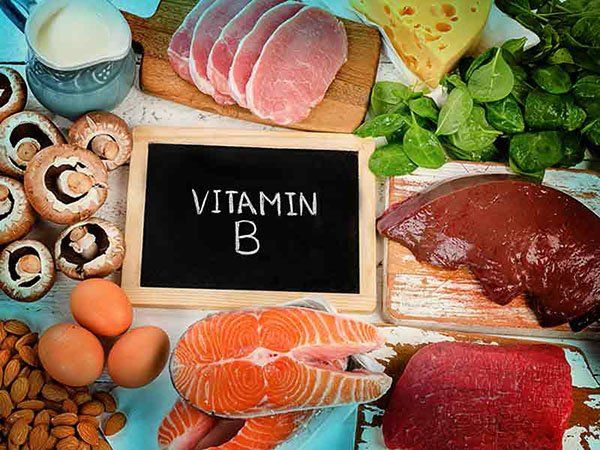 Thiếu vitamin B dẫn tới tình trang sưng và chảy máu nướu răng