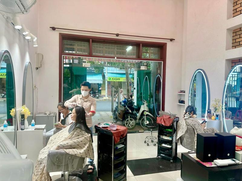 Nguyễn Phong Hair Salon