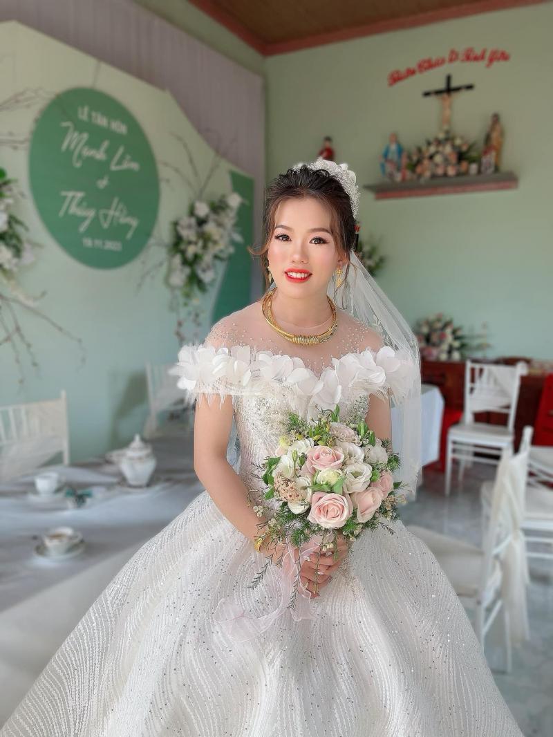 Nguyễn Thanh Thuỷ makeup (Studio Minh Đức)