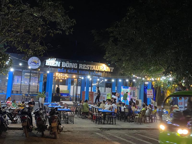 Nhà Hàng Biển Đông