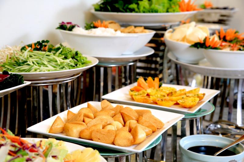 Buffet Chay Nhà Hàng Cỏ Nội