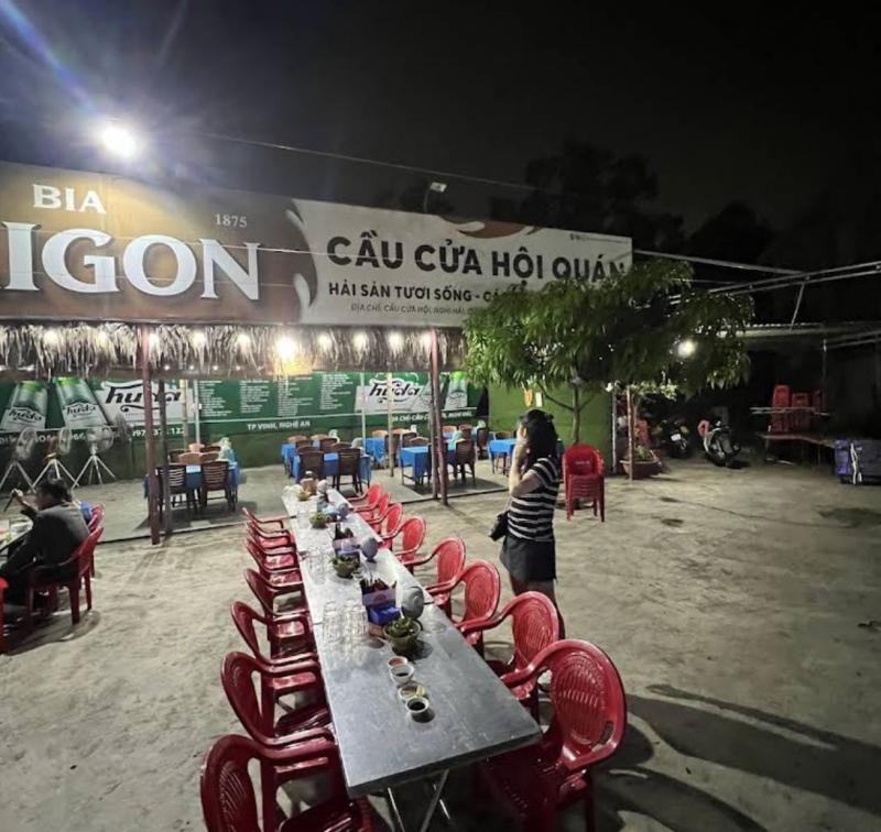 Nhà Hàng Cầu Cửa Hội