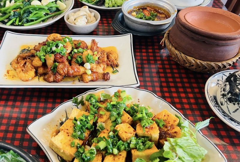 Nhà Hàng Cơm Niêu O Vân