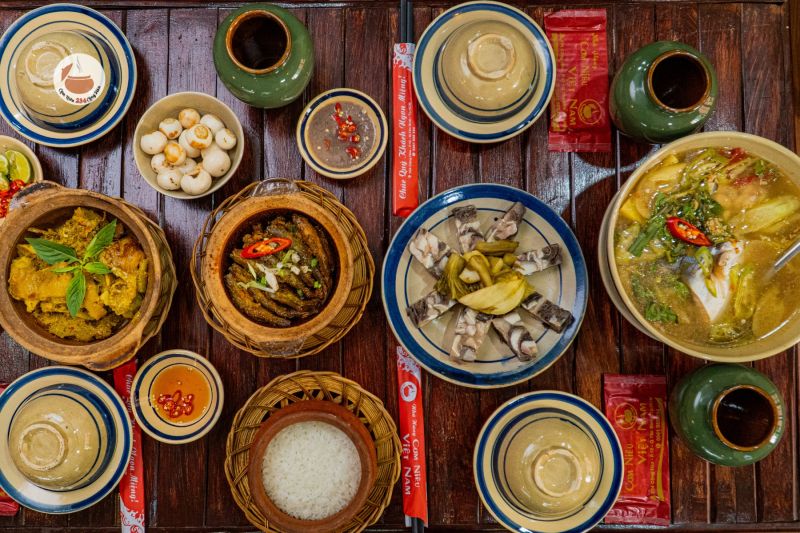 Nhà Hàng Cơm Niêu Việt Nam