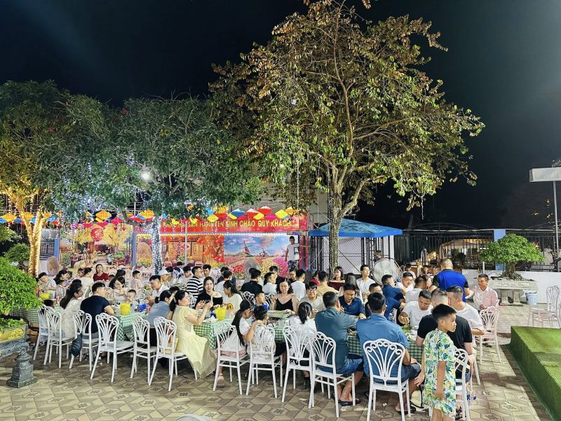 Nhà Hàng Hạnh Yến