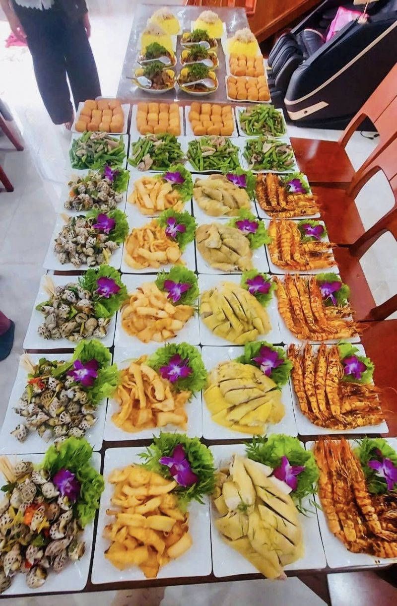 Nhà Hàng Hạnh Yến