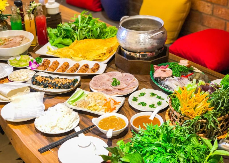 Nhà hàng Hoàng Tâm