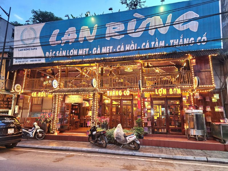 Nhà Hàng Lan Rừng Sapa