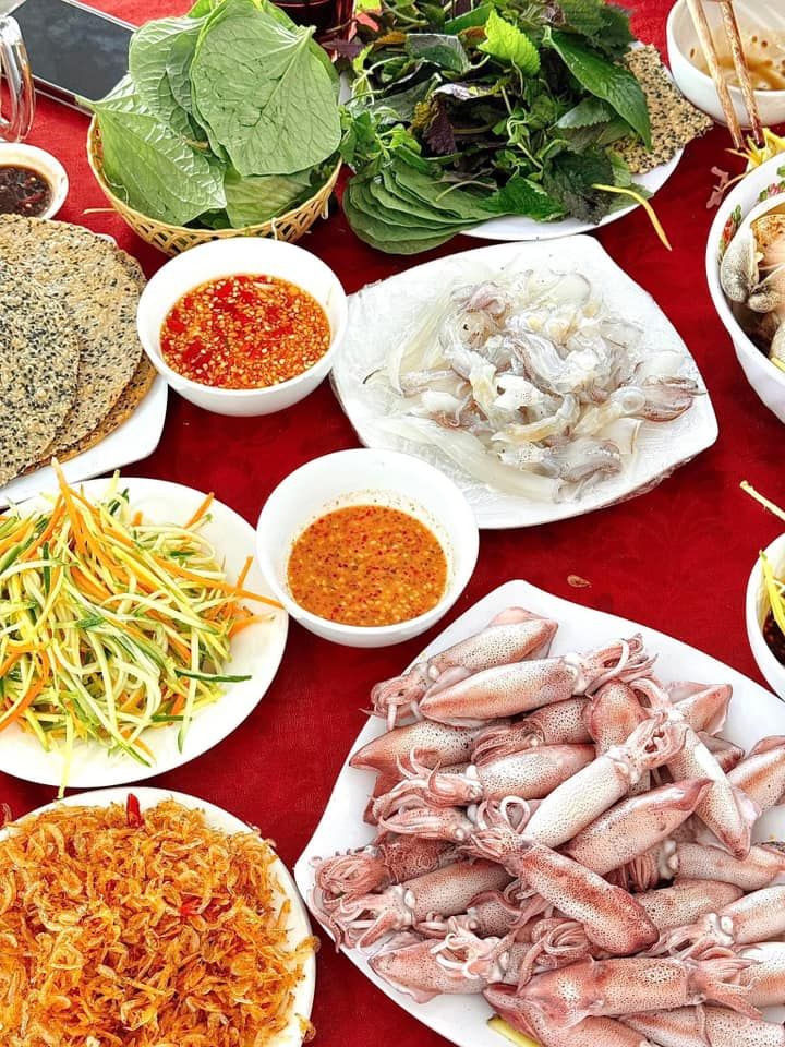 Nhà hàng Mực Nhảy Hậu Thìn Vũng Áng