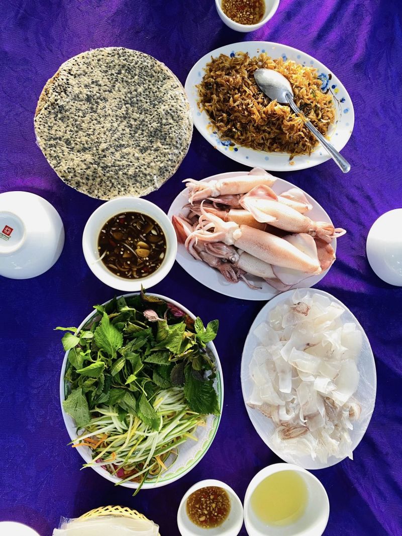 Nhà Hàng Mực Nhảy Xuân Hinh