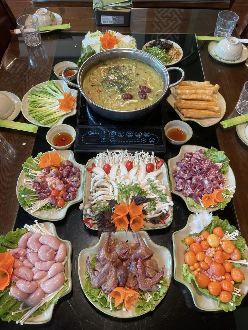 Nhà Hàng Phúc Bảo Linh