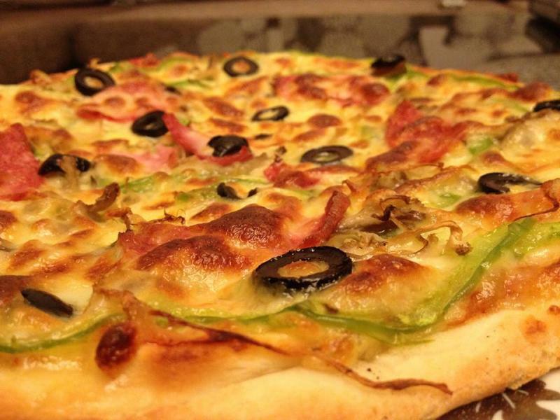 Nhà Hàng Pizza Vườn Chuối