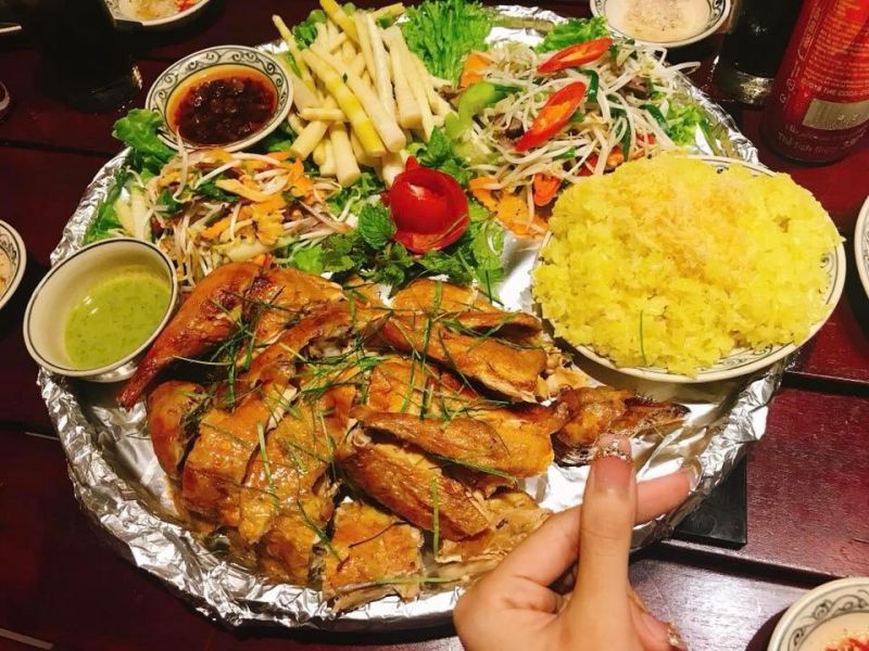 Quán ăn chuyên ẩm thực ba miền ngon nhất ở Hà Nội