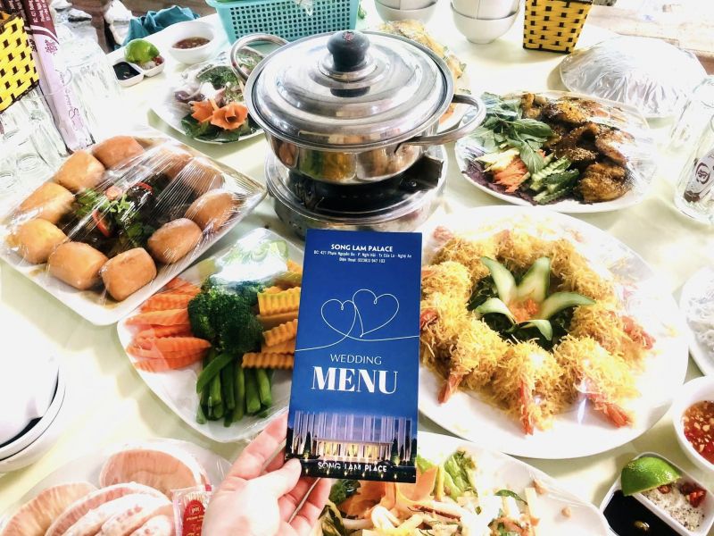 Nhà Hàng Sông Lam Palace