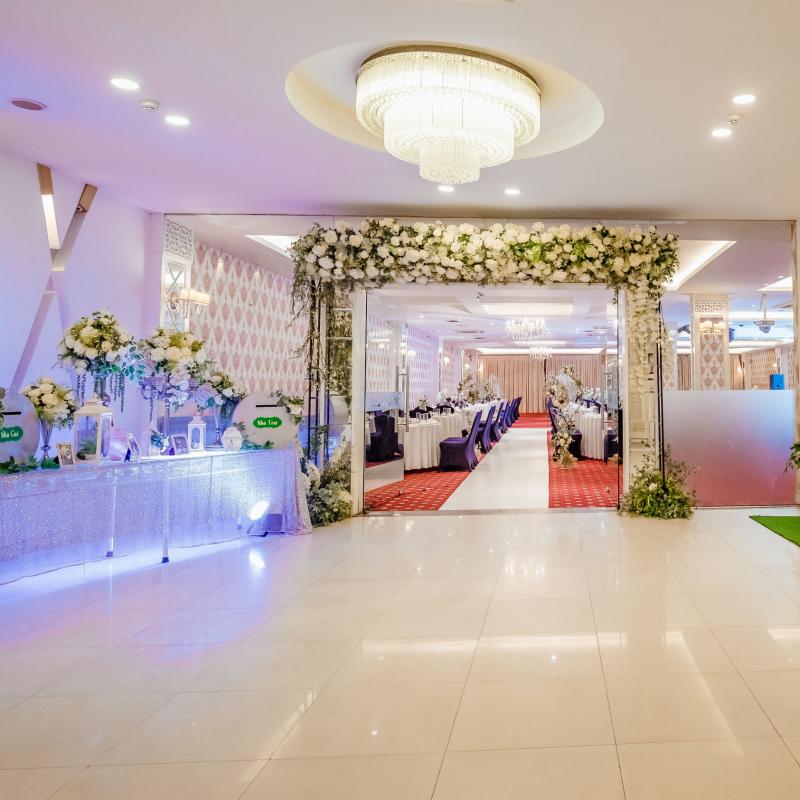 Nhà hàng tổ chức tiệc cưới nổi tiếng tại quận Cầu Giấy, Hà Nội