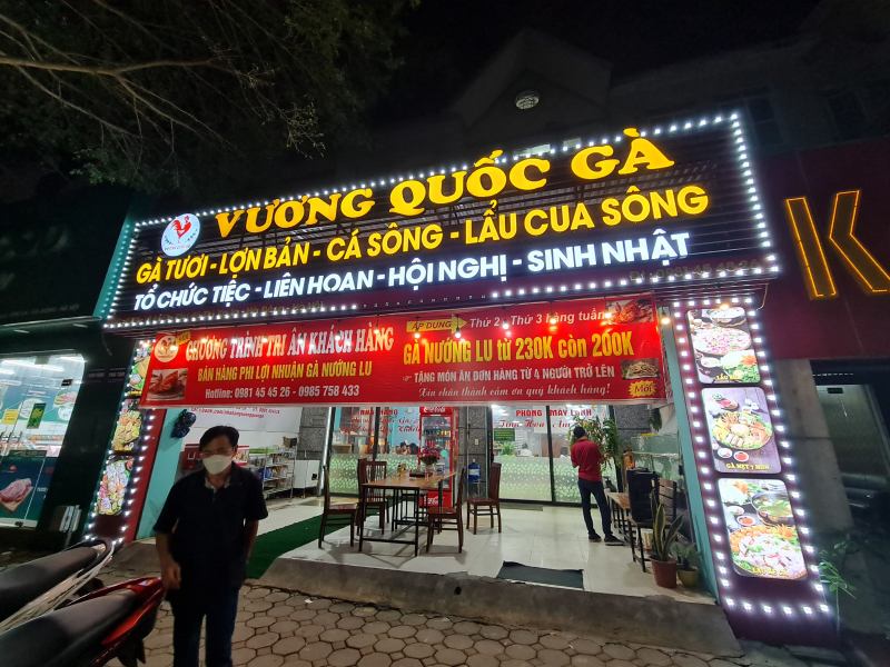 Nhà Hàng Vương Quốc Gà