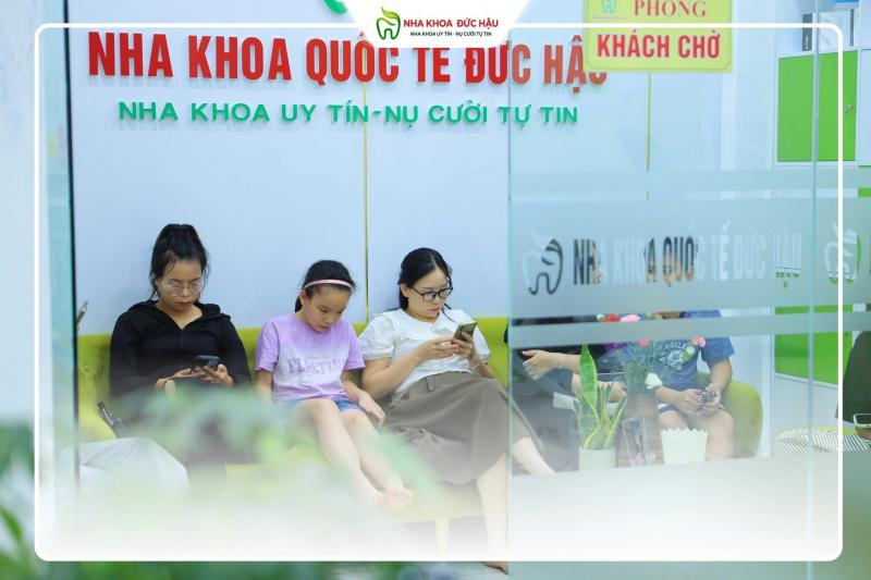 Nha Khoa Đức Hậu
