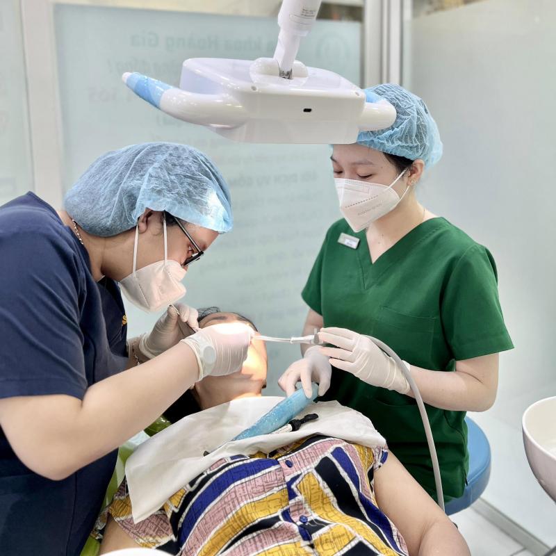 Nha Khoa Hoàng Gia Biên Hòa