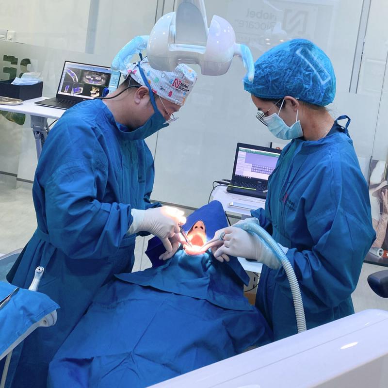 Nha Khoa Mạnh Hùng