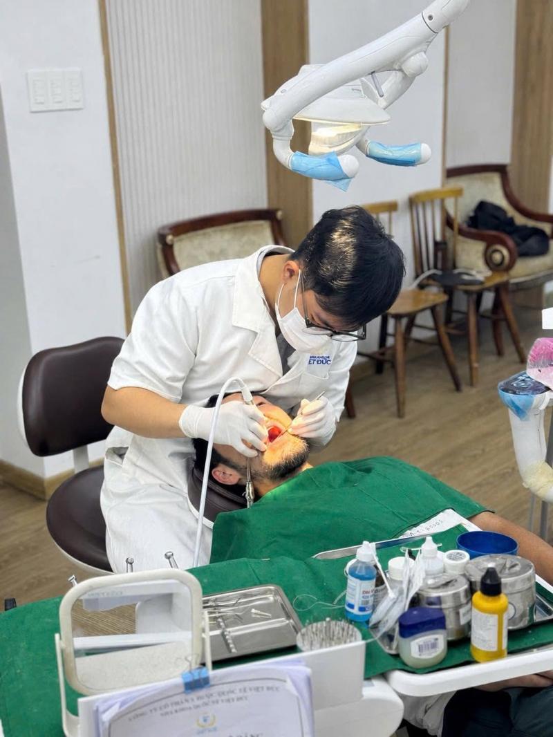 Nha khoa Quốc tế Việt Đức