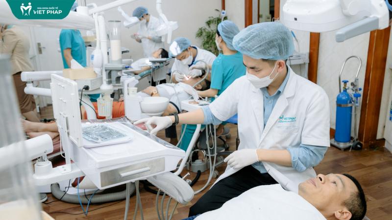 Nha khoa Quốc Tế Việt Pháp