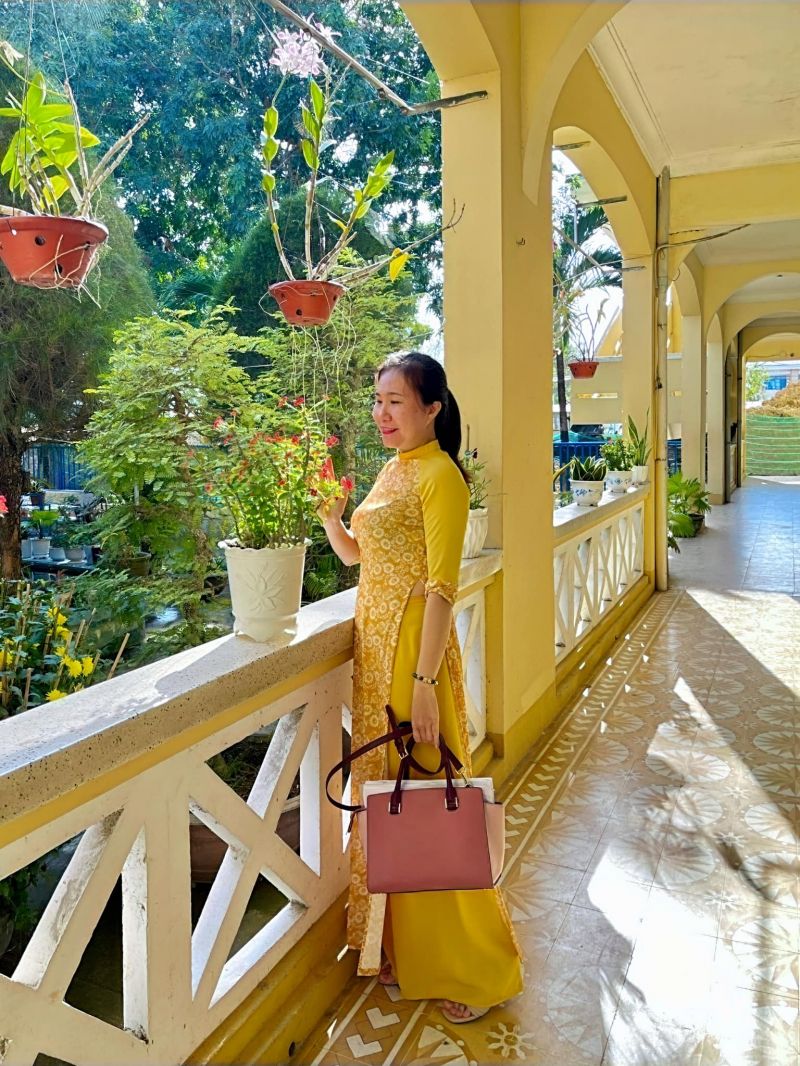 Nhà may áo dài Thấm