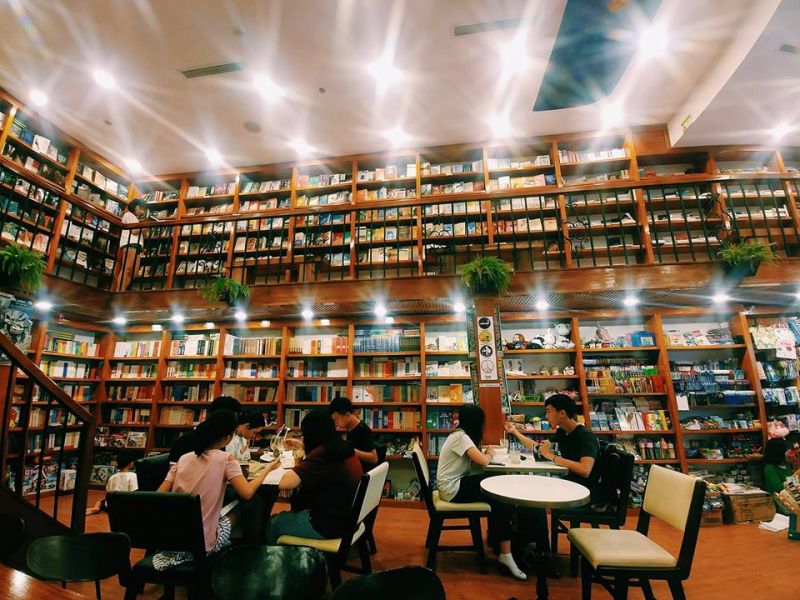 Nhã Nam Books N' Coffee