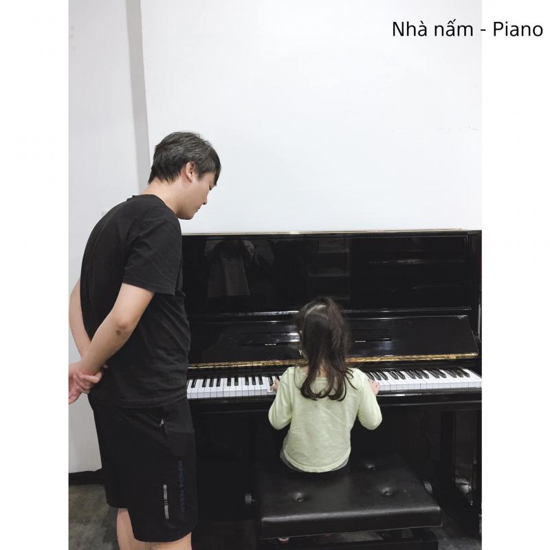 Nhà Nấm - Piano