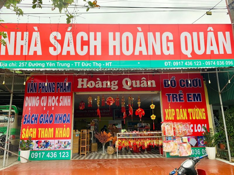 Nhà sách Hoàng Quân