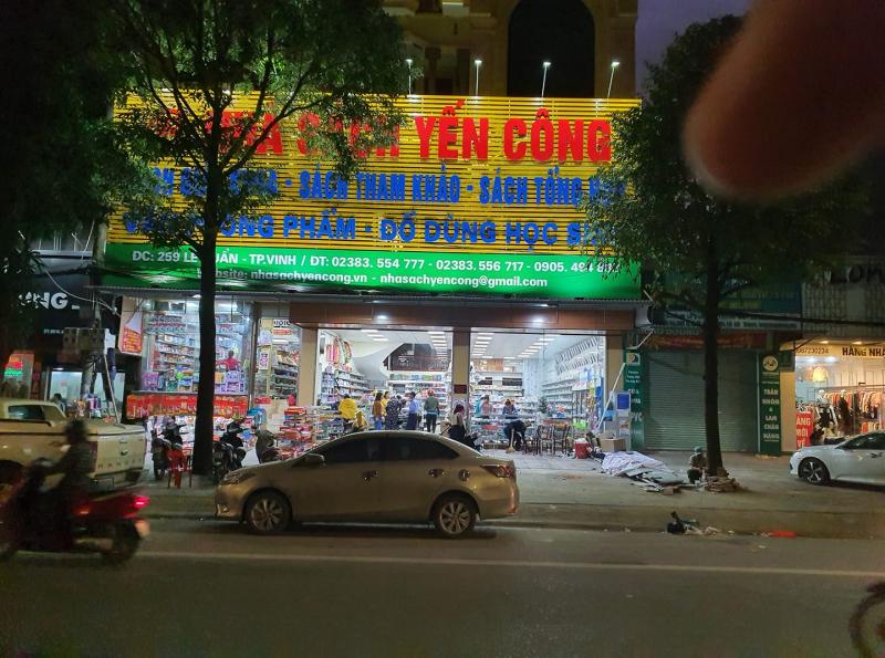 Nhà sách Yến Công – Kho sách cũ khổng lồ giữa lòng Vinh