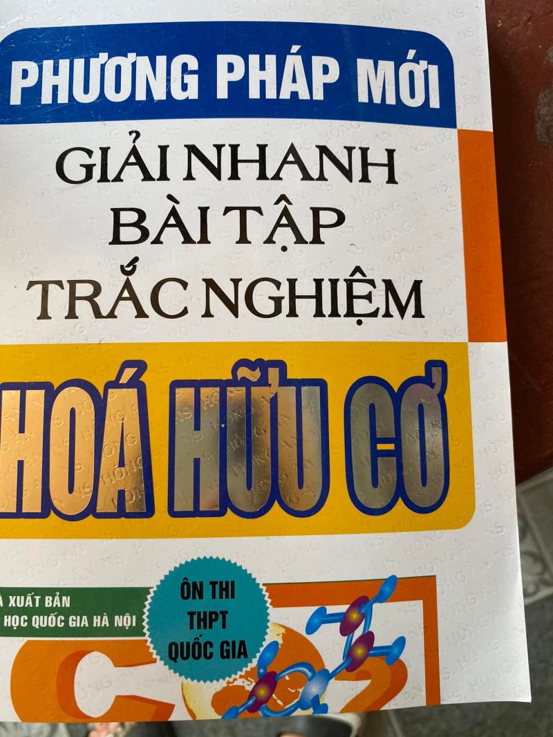 Nhà sách Yến Trang