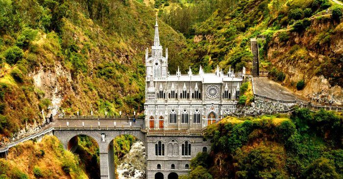 Nhà thờ Las Lajas Sanctuary