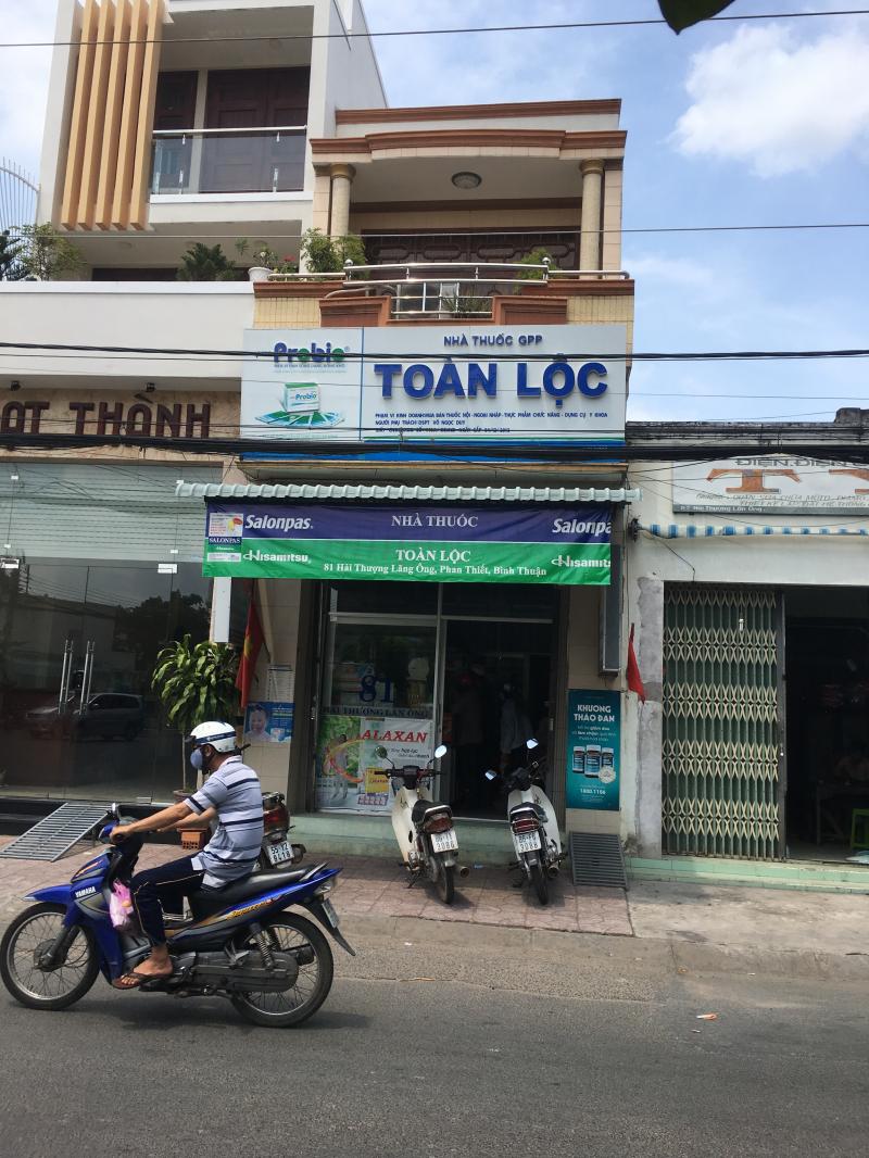 Nhà thuốc Toàn Lộc