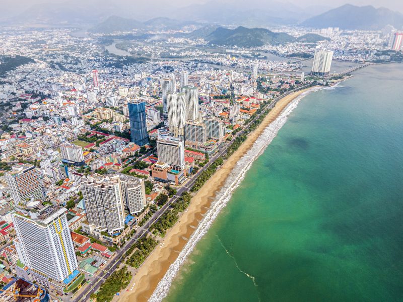 Toàn cảnh bờ biển tại Nha Trang