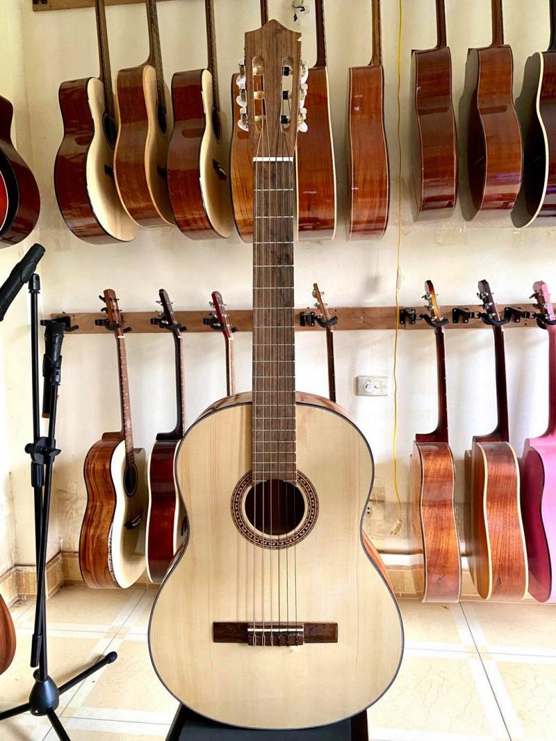 Nhạc Cụ Minh Đức