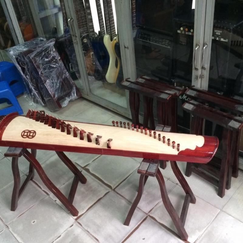 Nhạc cụ Vạn Xuân