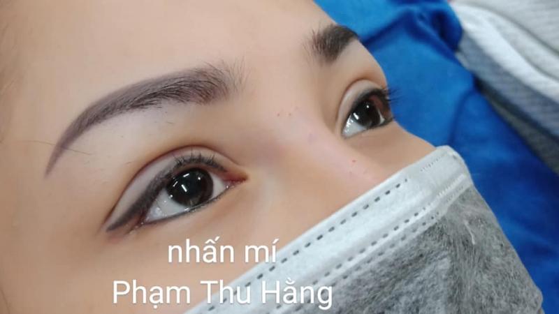 Nhấn mí Phạm Thu Hằng