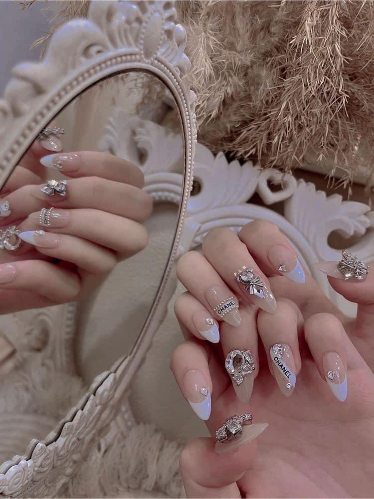 Nhật Lệ Nail