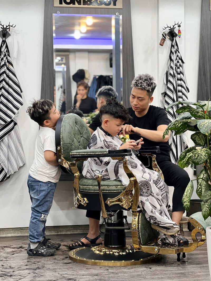 Nhật Lẹm Hair Salon