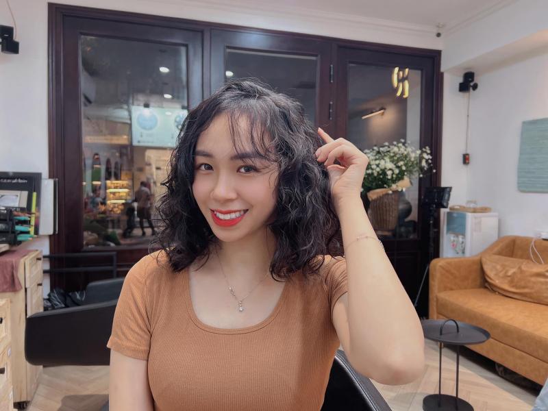 Nhữ Quốc Hải Hair & Beauty