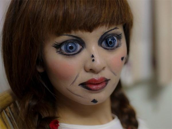 Annabella và gương mặt gây ám ảnh này, chắc chắn sẽ giúp bạn trở nên vô cùng đáng sợ trong đên Halloween sắp đến