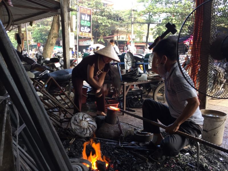 Có công mài sắt có ngày nên kim