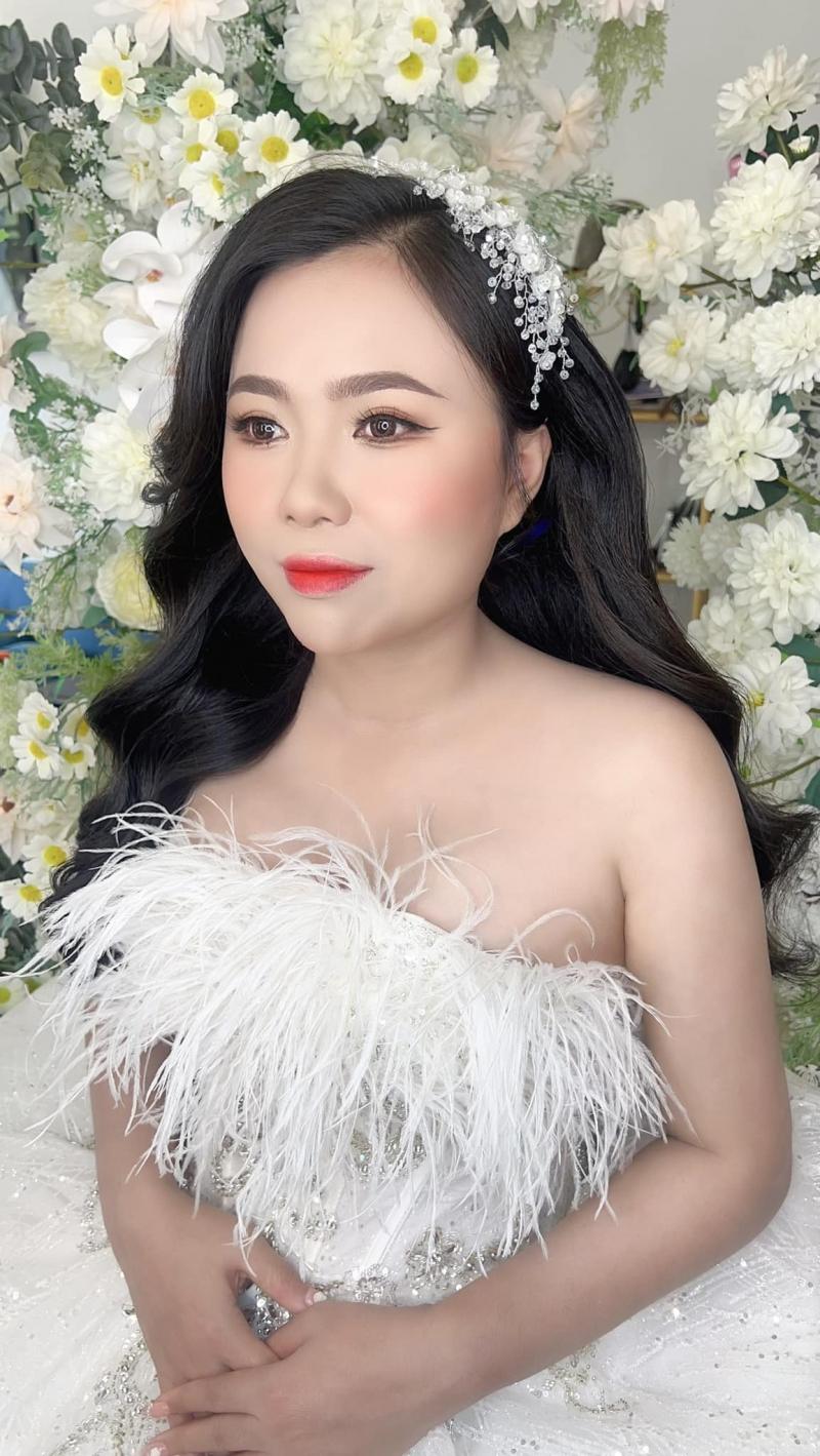 Nhung Trần Makeup Store