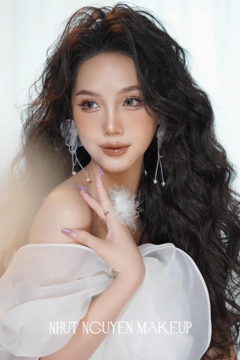 Nhut Nguyen Make up